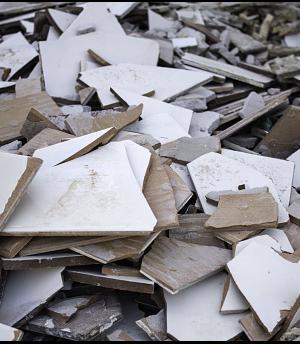 Schubkarre mit Grünschnitt